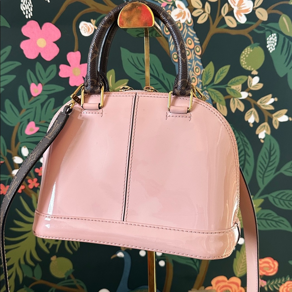 SOLD 🏆 Louis Vuitton Alma BB Ballerina Pink Patent ❤️💃 - Picture 3 of 14